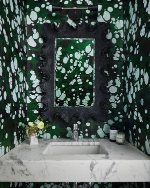 
            
                Load image into Gallery viewer, Marmorizzata Emerald Wallpaper
            
        